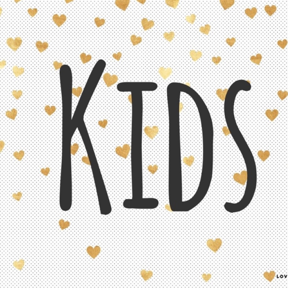 All kids clothes beyond this point!
